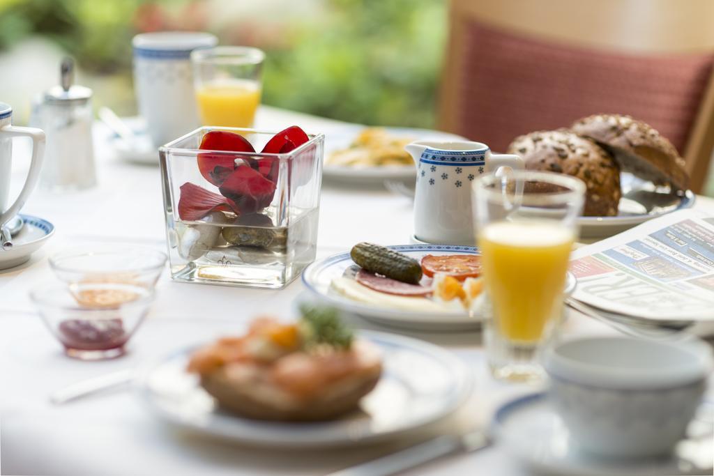 Ambient Zum Schwan Hotel 3*